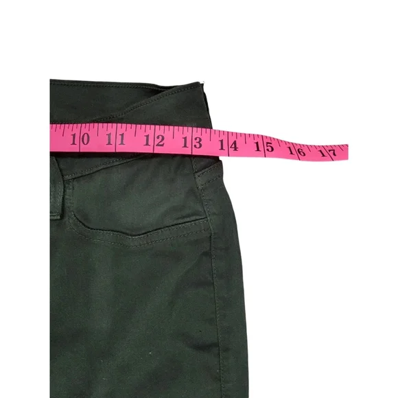 Green Fashion Nova - Picture 7 of 11